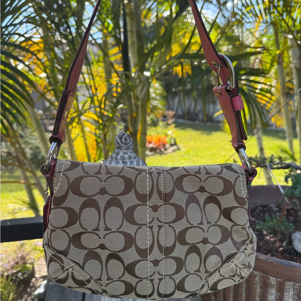 ✨ THE RARE FIND: Vintage 2007 Coach Soho Shoulder Bag - Picture 3 of 7